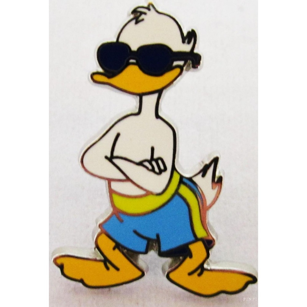 Disney Donald Duck Summer Beach Sunglasses Enamel Pin Collectible